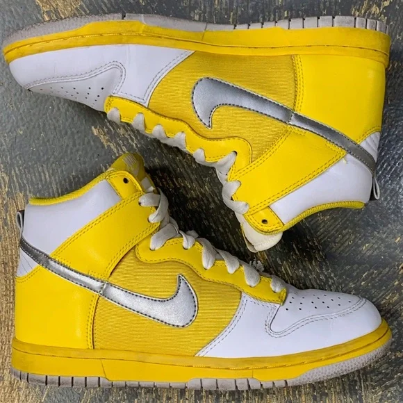 Nike Air Dunk Yellow 318676-101 Size 7 High Women’s - Picture 2 of 8